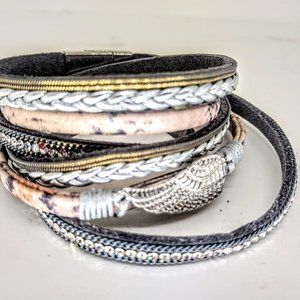 Gray multi row magnetic bracelet with magnetic clasp
